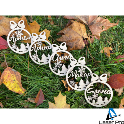 Personalized Christmas tree decorations 